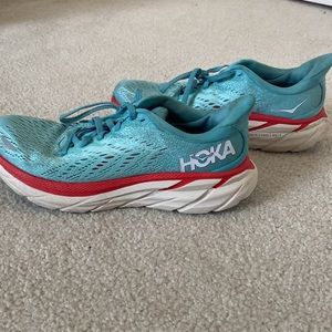 Hoka One Clifton 8
